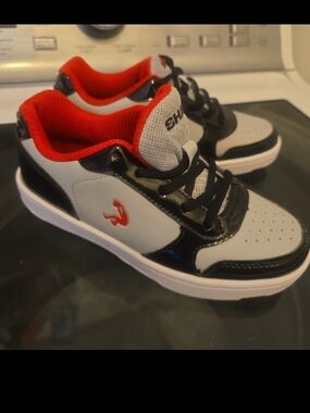 Kids' Shaq Low-Top Basketbapl Shoes